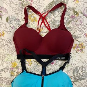Victoria’s Secret sport bra